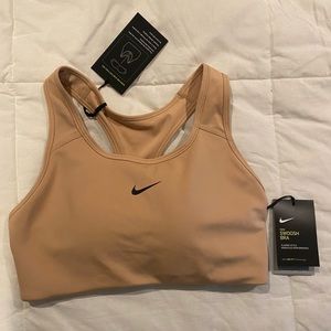 Nike Swoosh Bra NWT size medium!